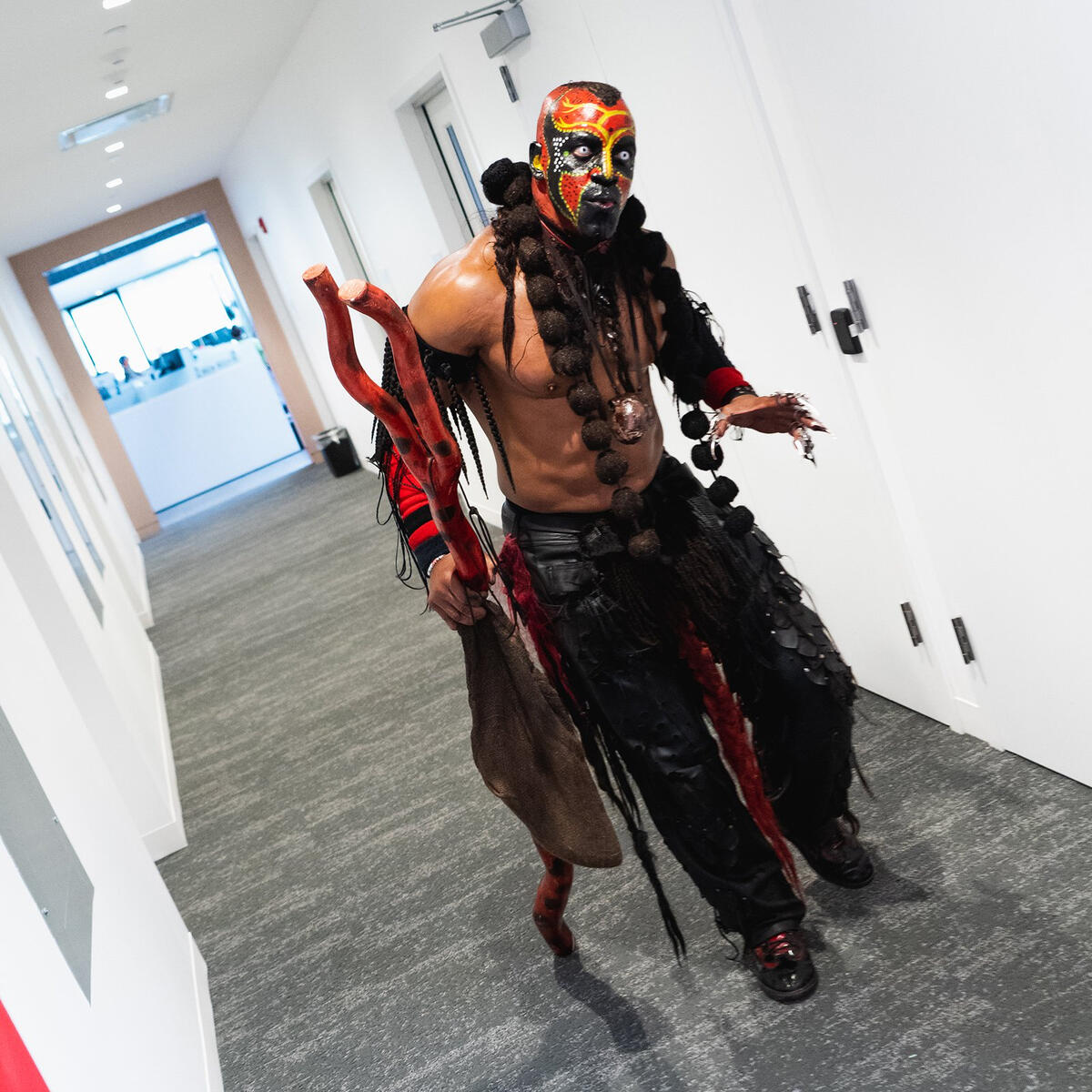 The Boogeyman Worms His Way Into Wwe S Offices For Halloween Photos Wwe