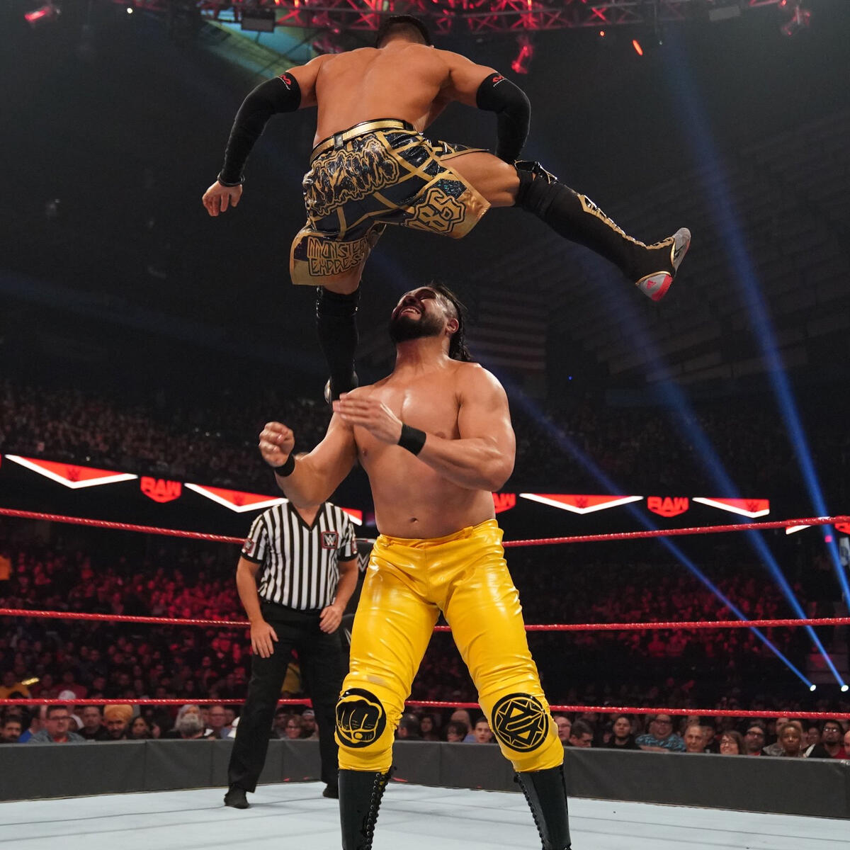 Akira Tozawa vs. Andrade: photos | WWE