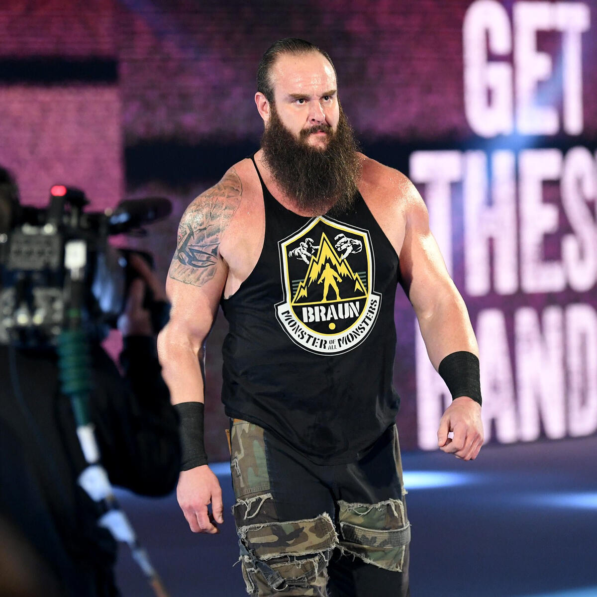 Tyson Fury and Braun Strowman team up to drop The B-Team: photos | WWE