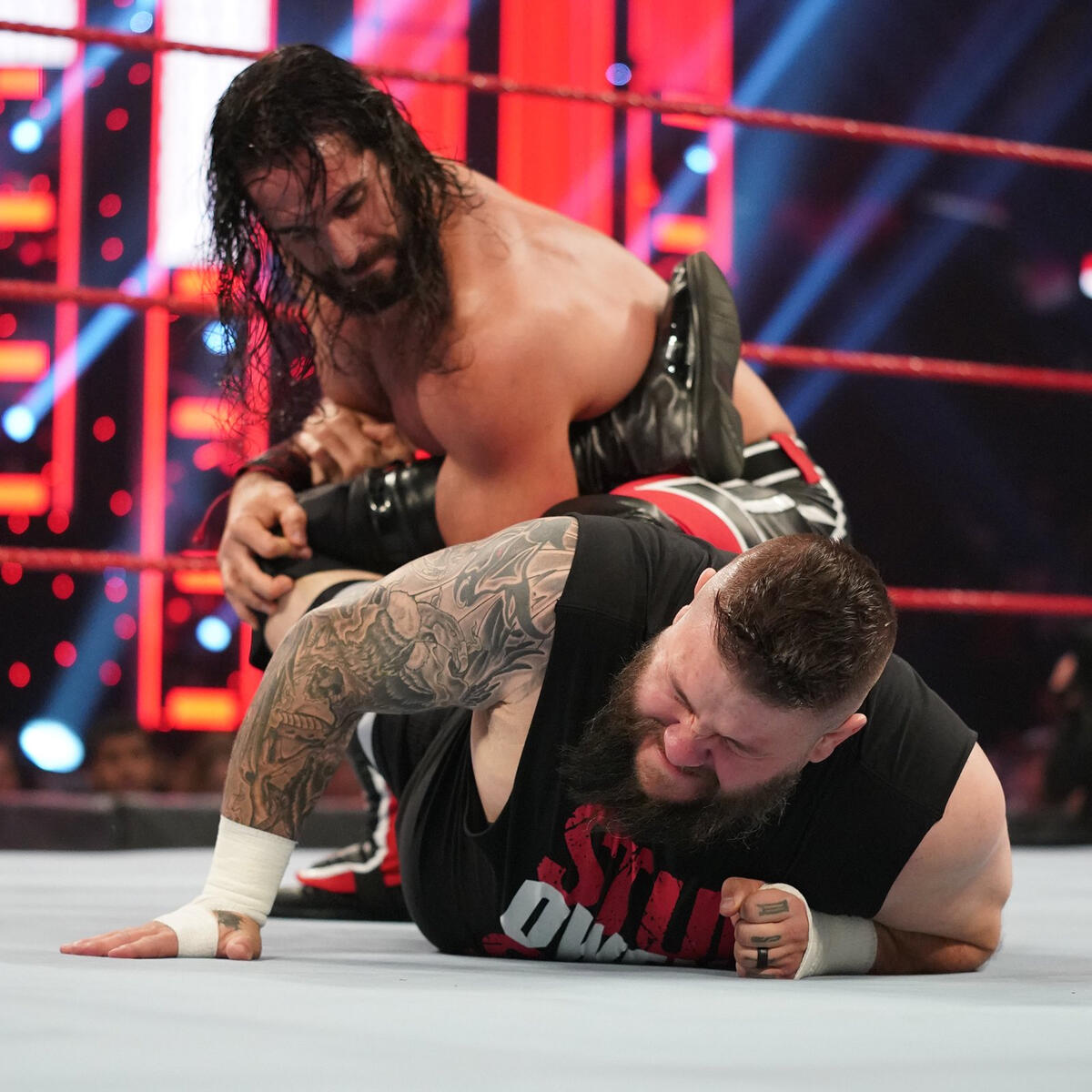 Kevin Owens vs. Seth Rollins: photos | WWE