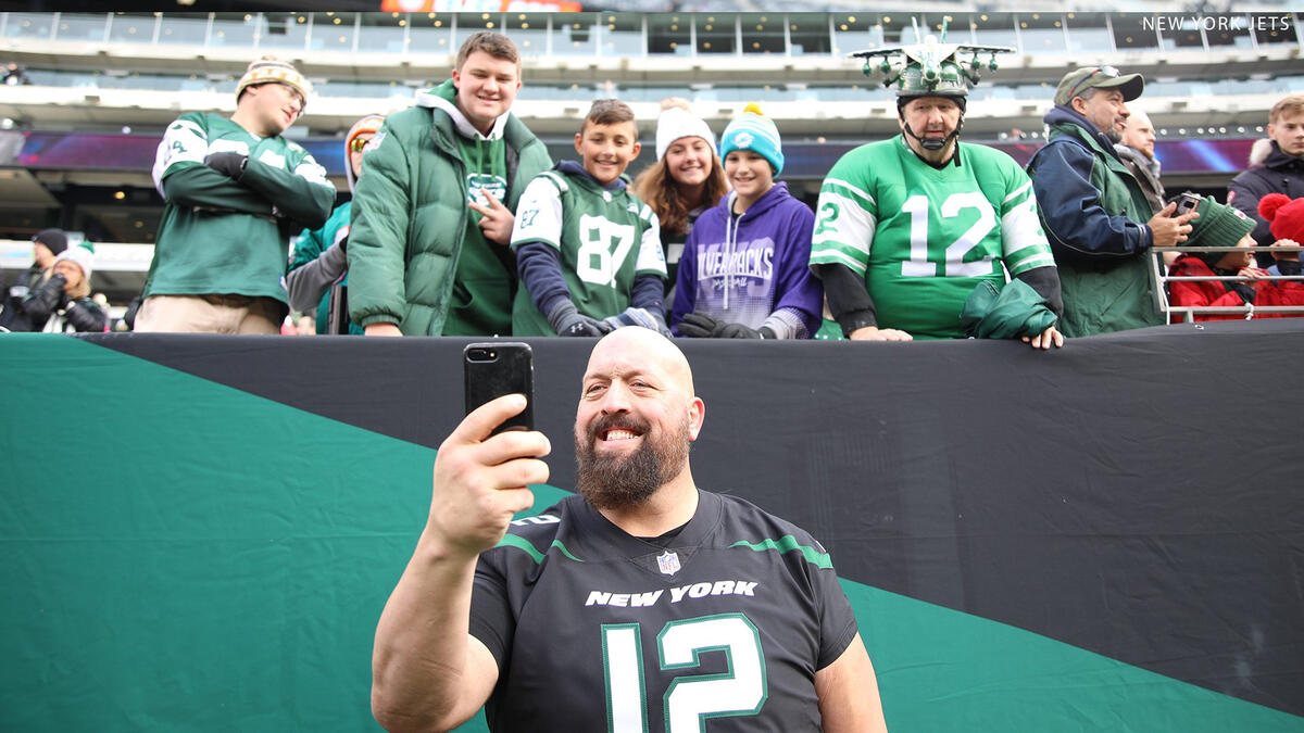 Big Show, Mandy Rose and Mick Foley celebrate Kids Day with the New York  Jets: photos