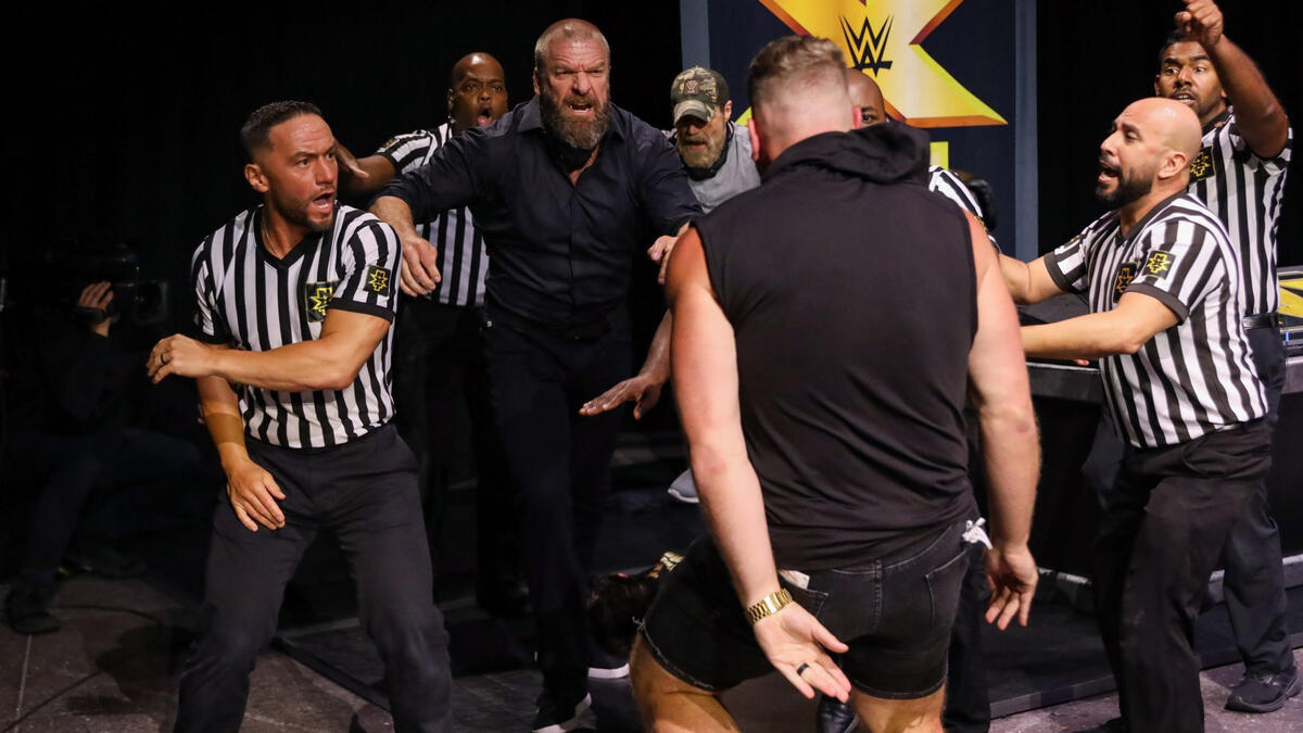 Triple H desafia Pat McAfee a lutar contra Adam Cole no NXT TakeOver XXX