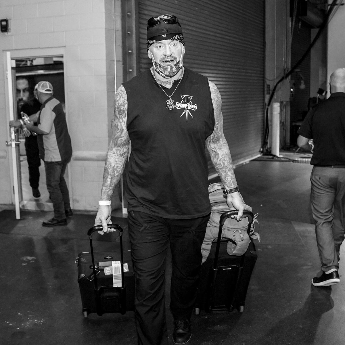 Behind The Scenes Of The Undertaker S Final Farewell Photos Wwe