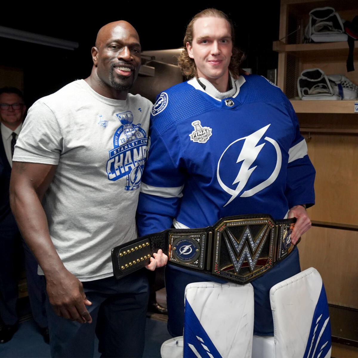 Titus O'Neil presents replica WWE Championship to 2021 Stanley Cup Champion Tampa  Bay Lightning: photos