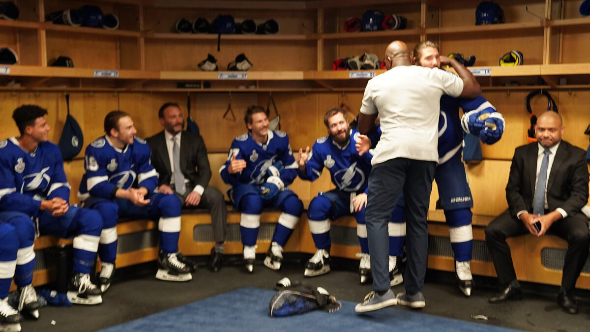 Titus O'Neil presents replica WWE Championship to 2021 Stanley Cup Champion Tampa  Bay Lightning: photos