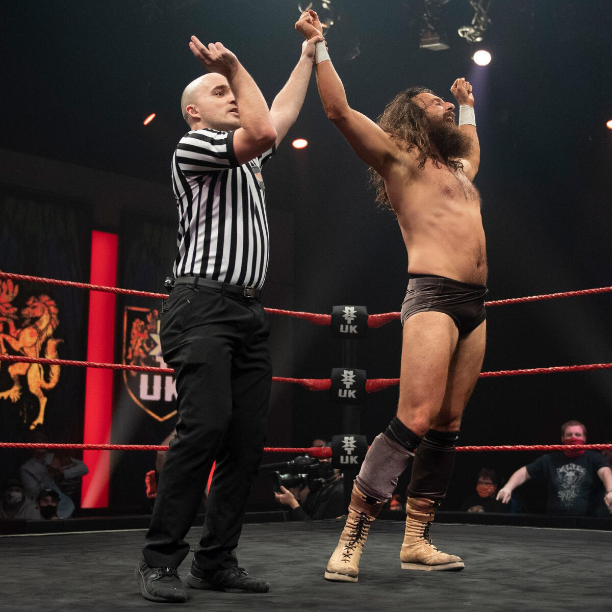 WWE NXT UK 02 DE DICIEMBRE DEL 2021