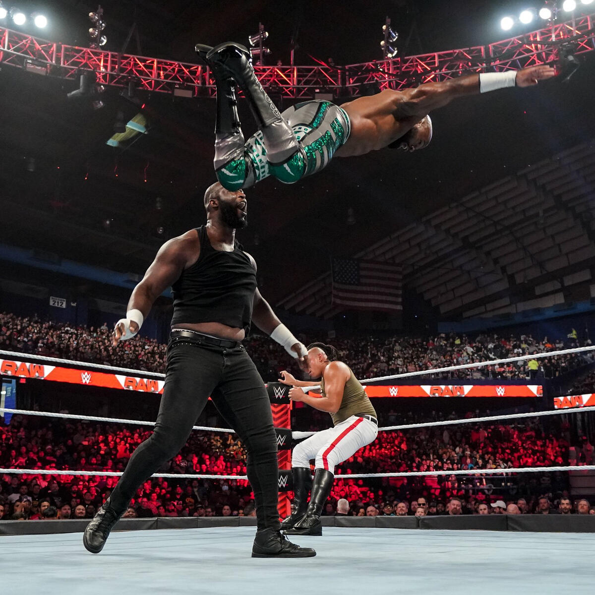 WWE MONDAY NIGHT RAW 21 de Marzo del 2022