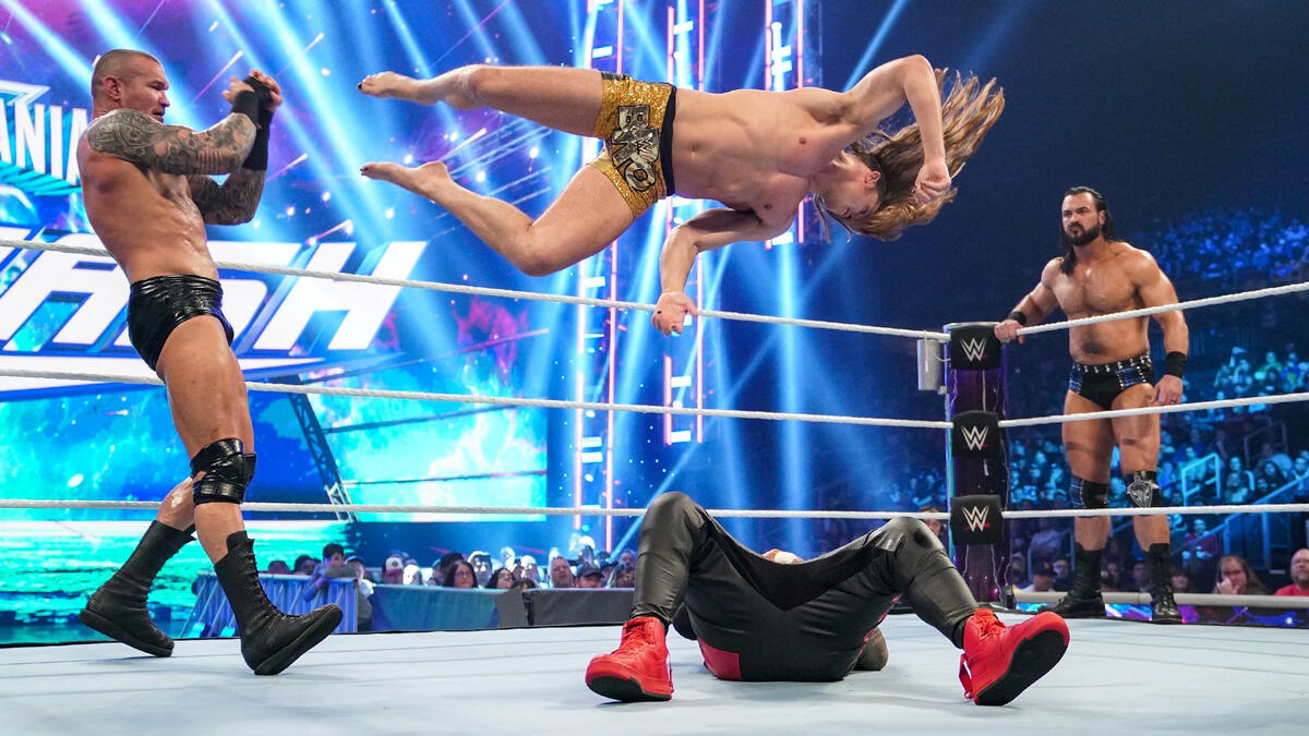 Drew McIntyre & RK-Bro vs. Roman Reigns & The Usos: photos | WWE