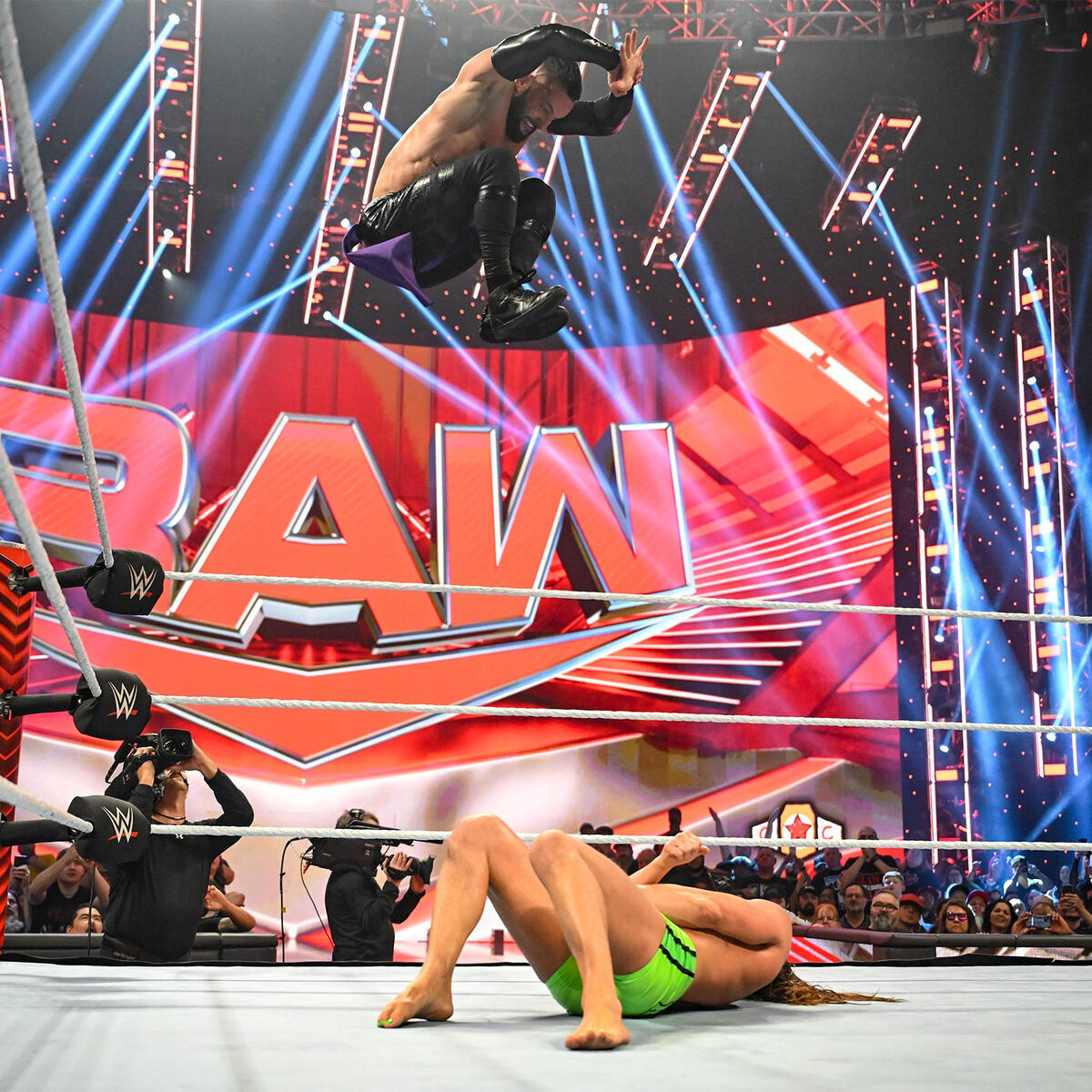 WWE MONDAY NIGHT RAW 12 de Septiembre del 2022