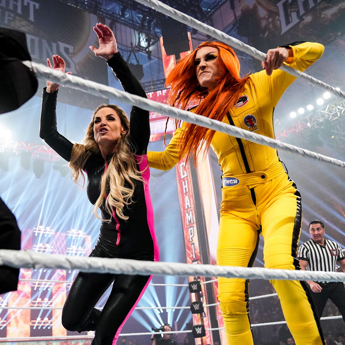 Becky Lynch vs. Trish Stratus: photos | WWE