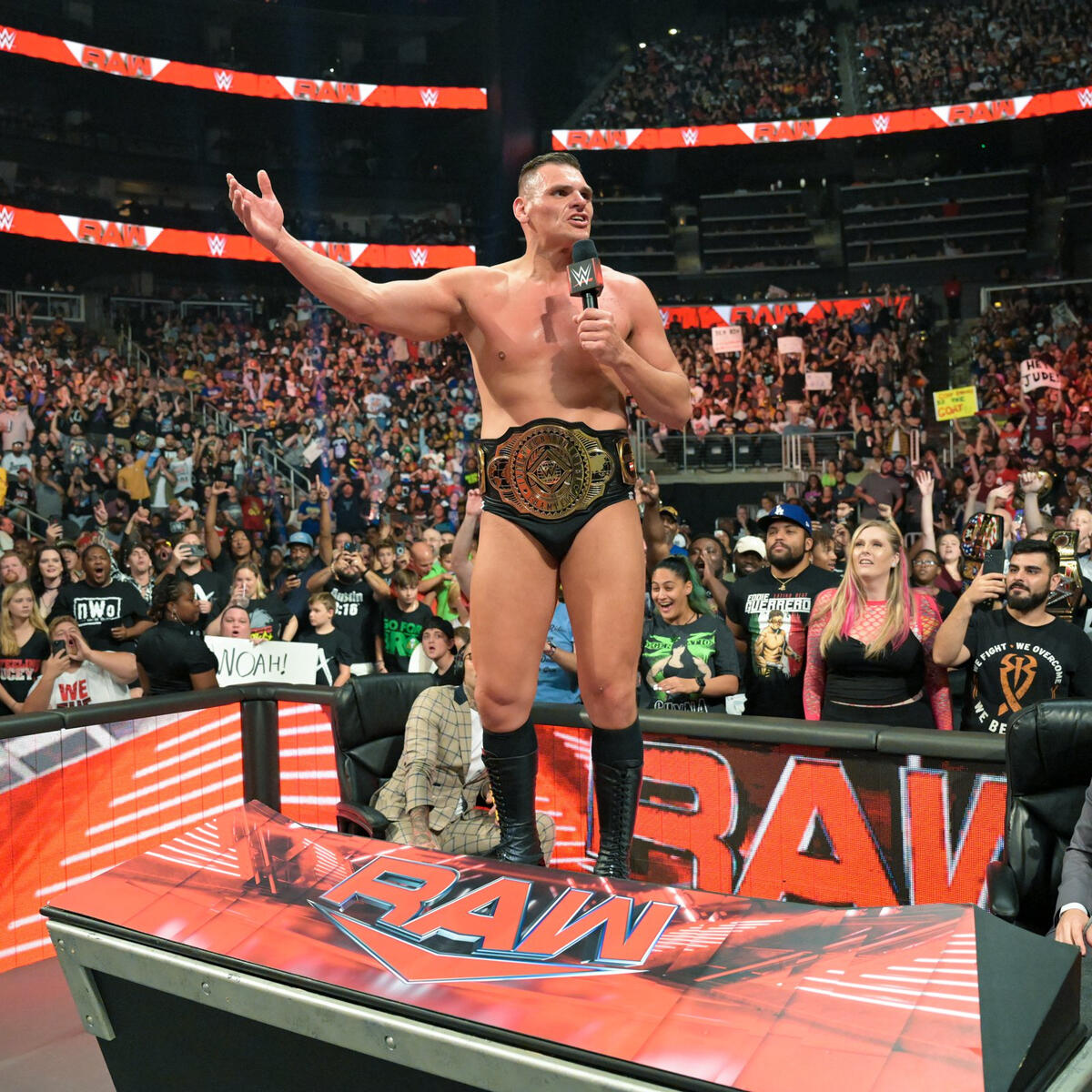 WWE MONDAY NIGHT RAW 17 de Julio del 2023