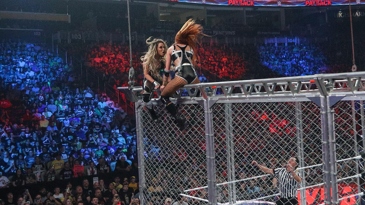 Becky Lynch Vs Trish Stratus Set In Steel Cage Match After Double Count-Out  On 8/14 WWE Raw - Sacnilk