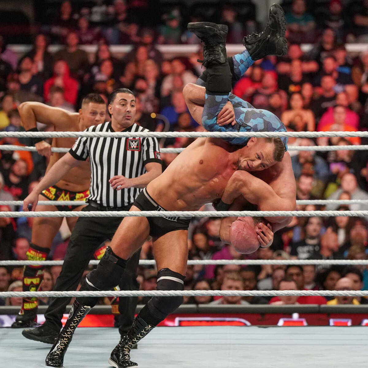 The unbelievable images of Raw, Dec. 11, 2023: photos | WWE