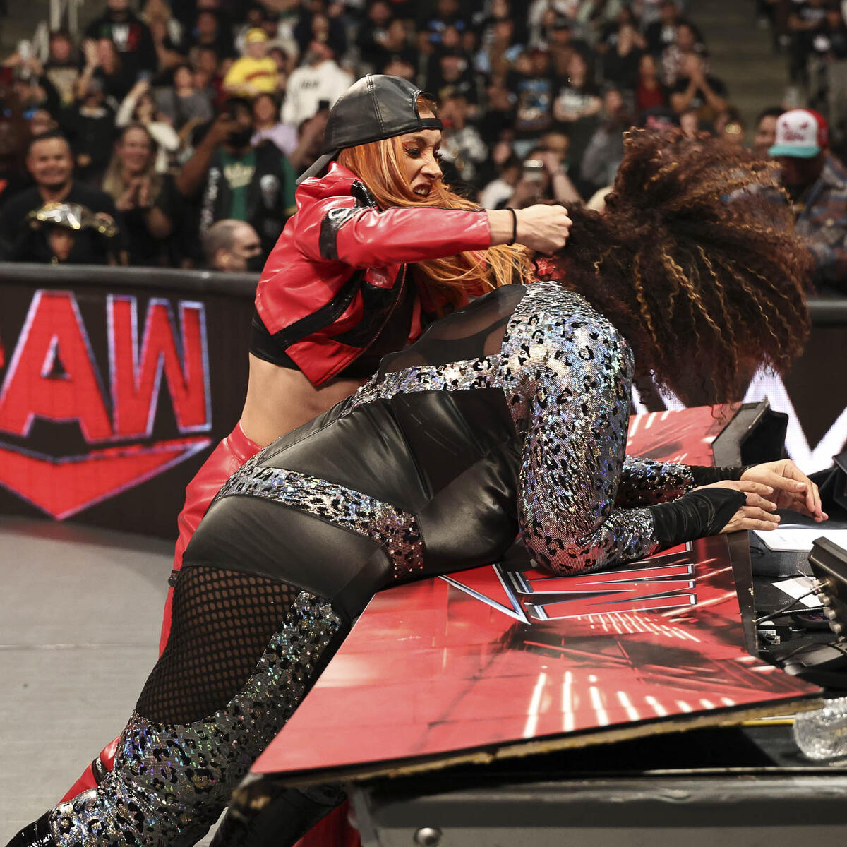 WWE MONDAY NIGHT RAW 26 de Febrero del 2024