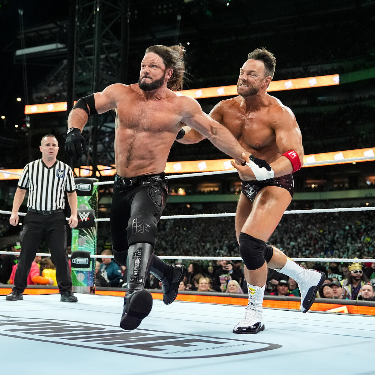 LA Knight vs. AJ Styles: photos | WWE