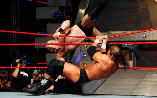 Raw Photos: Triple H vs. Snitsky | WWE