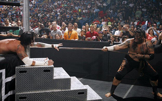 wwe umaga grave