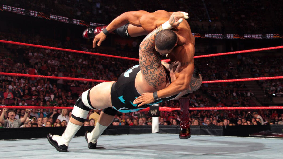 Brodus Clay vs. David Otunga: photos | WWE