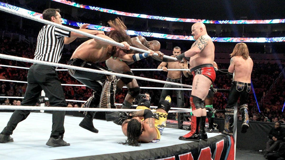 12 Days of Christmas 12-Man Tag Team Match: photos | WWE