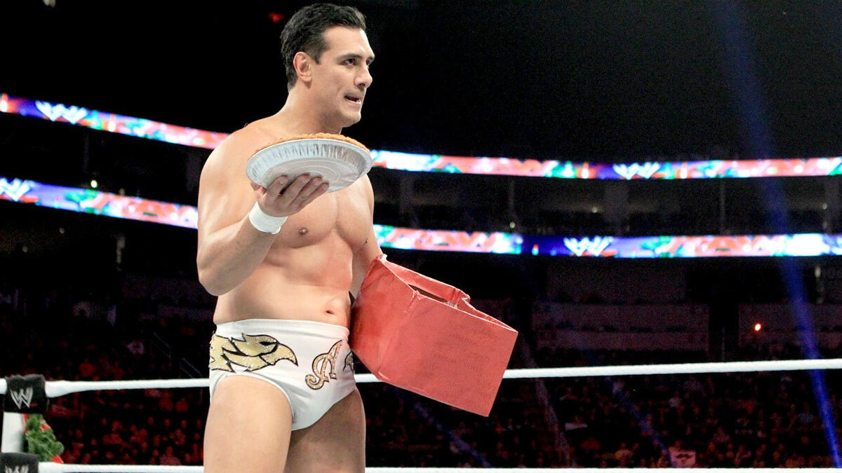 John Cena Vs Alberto Del Rio Miracle On 34th Street Fight Photos Wwe