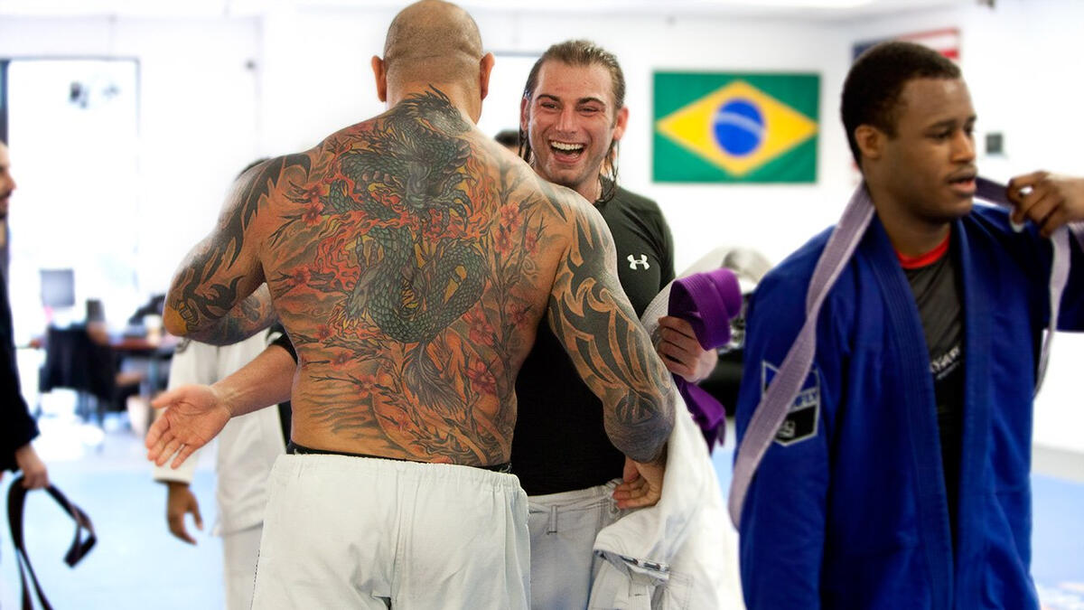 Video: Batista's Jiu-Jitsu Purple Belt Ceremony - PWMania - Wrestling News