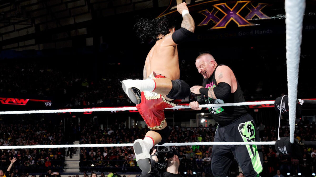 The New Age Outlaws Vs The Usos Wwe Tag Team Championship Match Photos Wwe