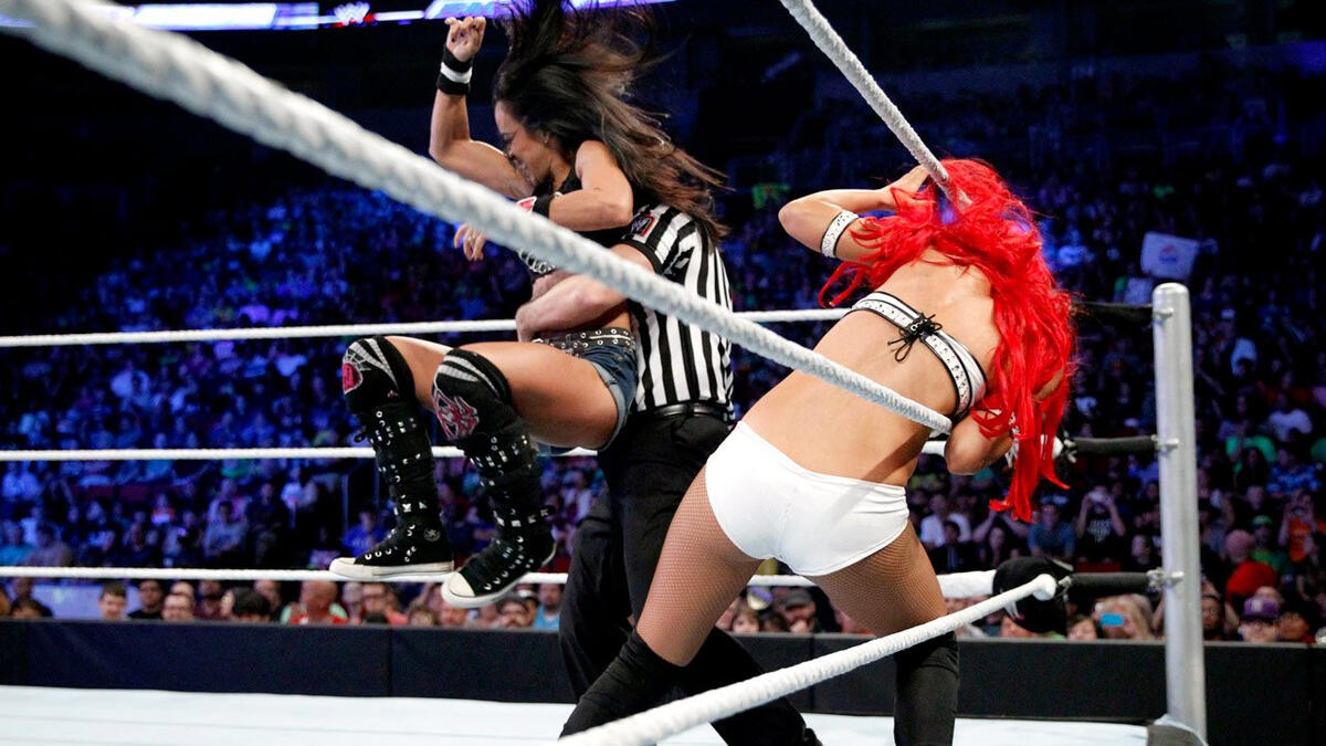 AJ Lee vs. Eva Marie: photos | WWE