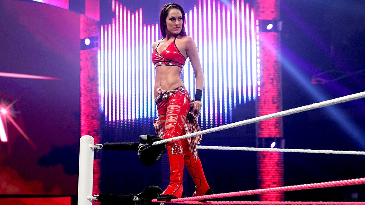 Brie Bella vs. Nikki Bella: photos | WWE