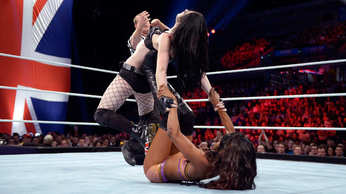 Alicia Fox Vs Paige Photos Wwe