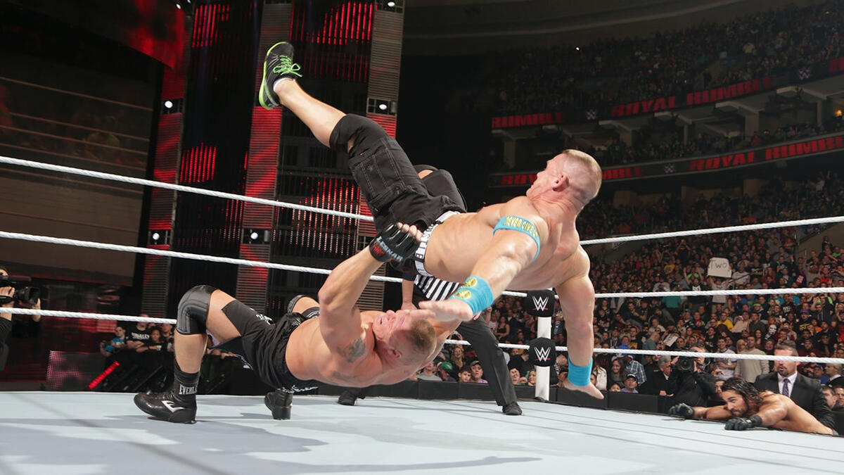 Triple Threat Match for the WWE World Heavyweight Championship: photos ...