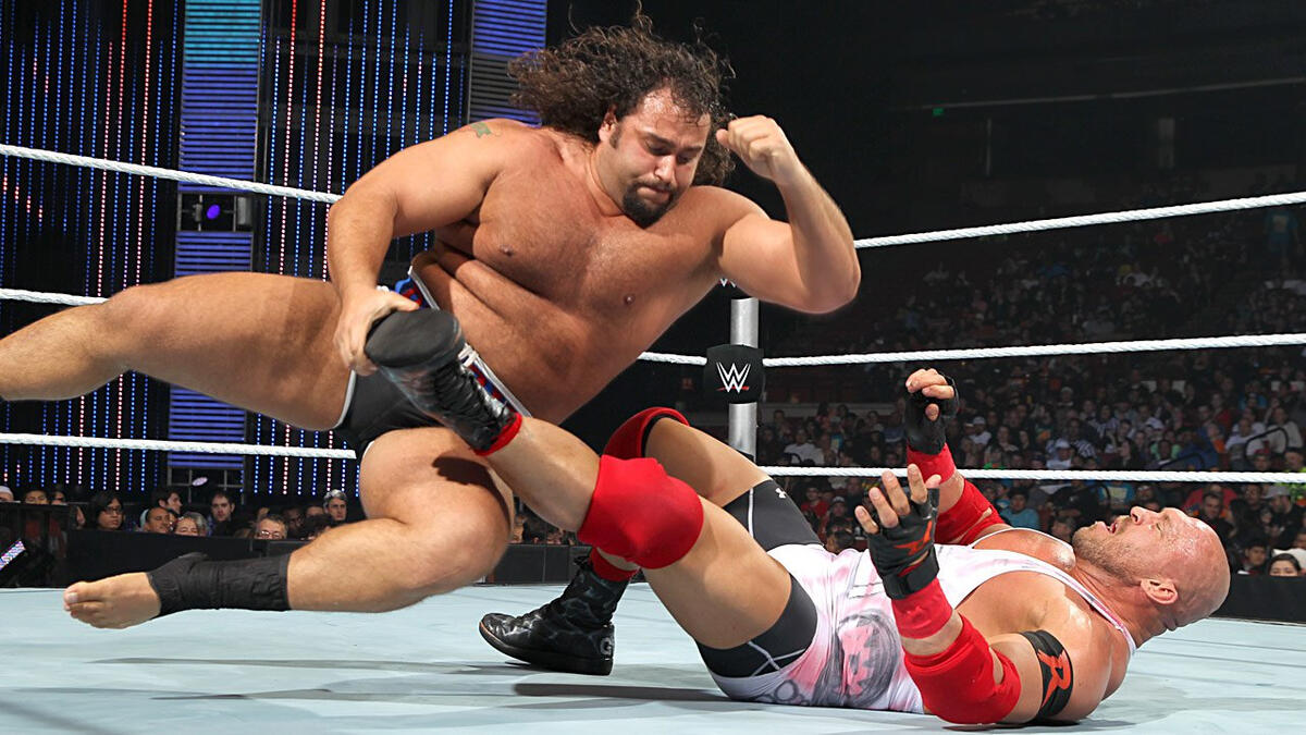 ryback vs el gran khali