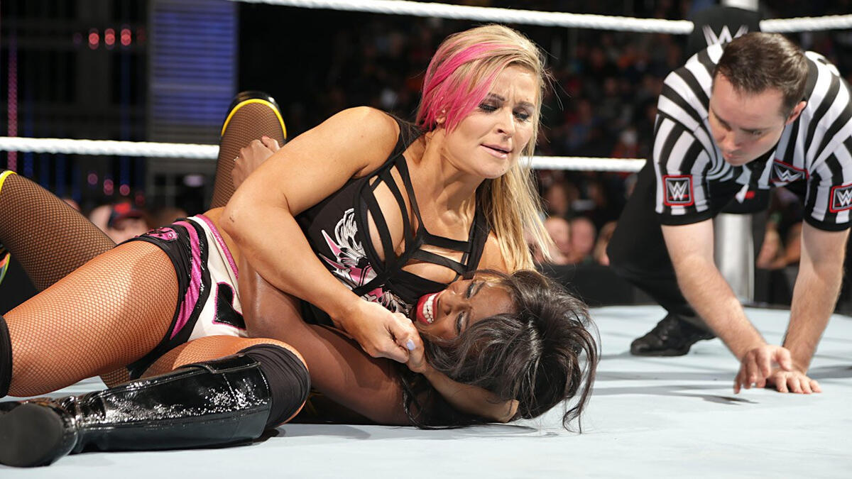 Naomi vs. Natalya: photos | WWE