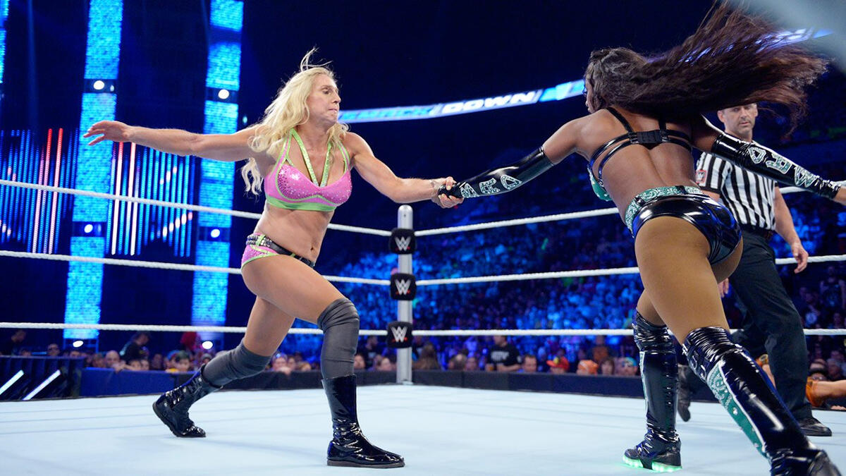 Charlotte vs. Naomi: photos | WWE