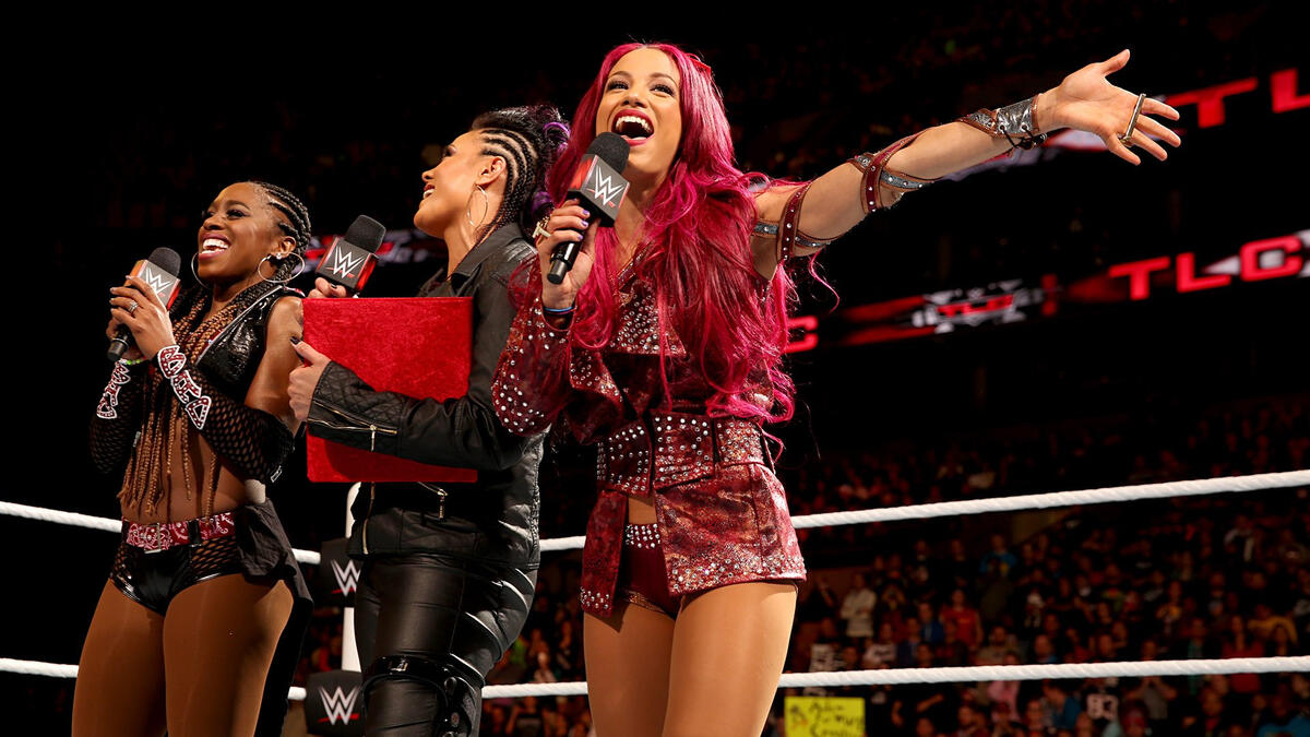 Becky Lynch vs. Sasha Banks: photos | WWE