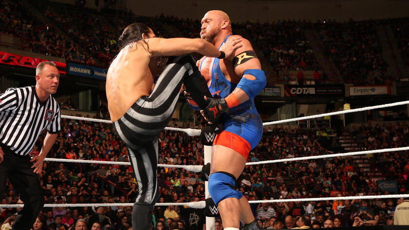 ryback vs the rock