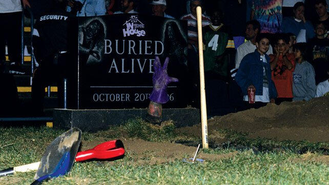 wwe umaga grave