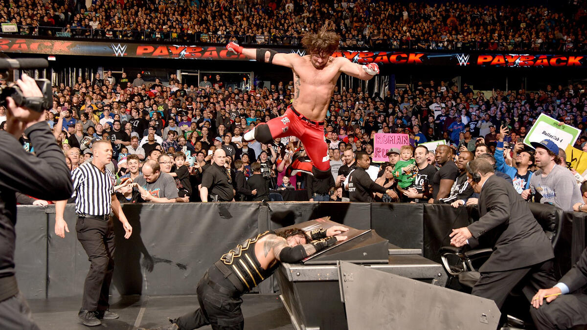 Roman Reigns vs. AJ Styles WWE World Heavyweight Championship Match