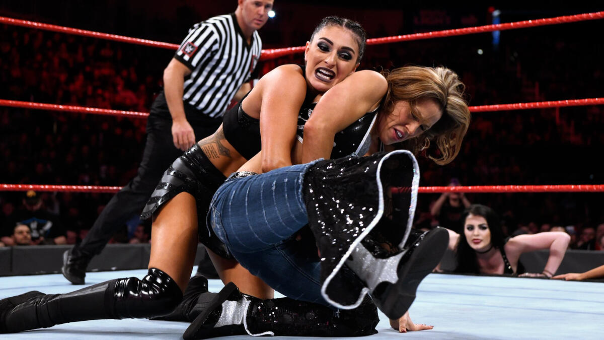 Mickie James Vs. Sonya Deville: Raw, Feb. 5, 2018 