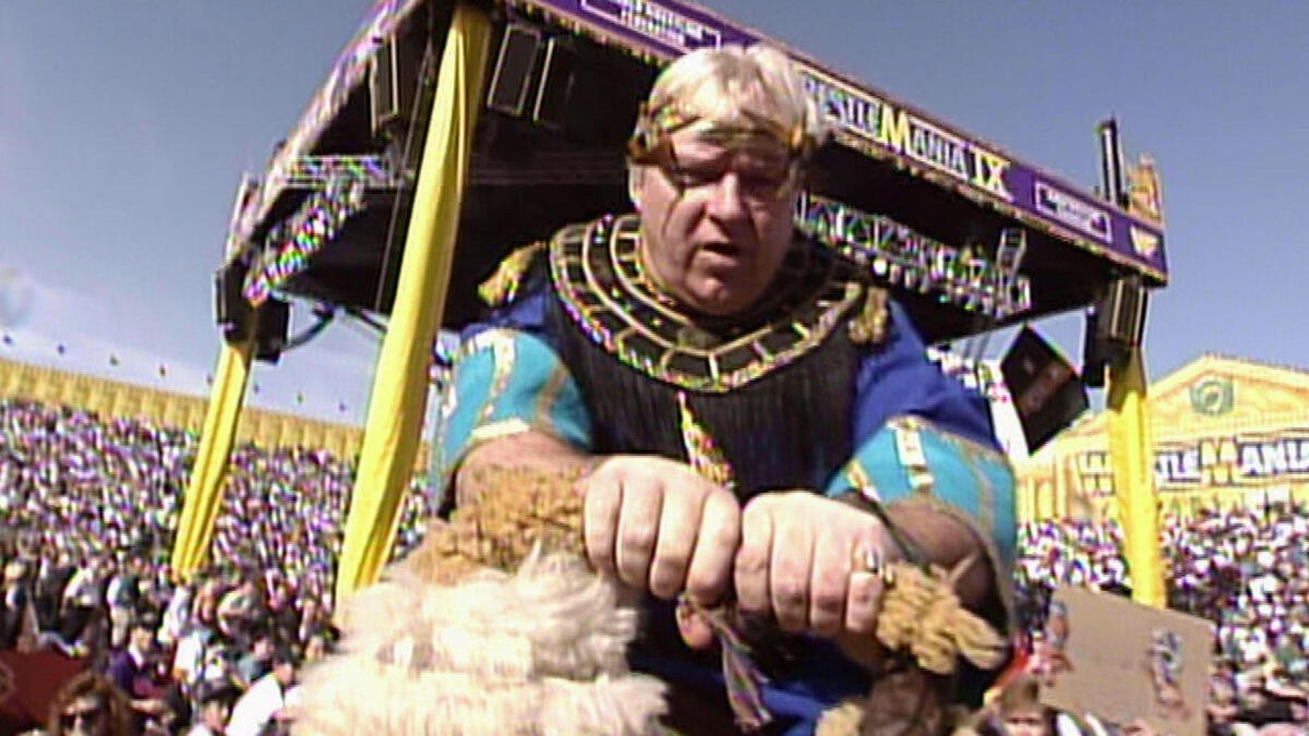 who was cleopatra and julius caesar in wrestlemania 9