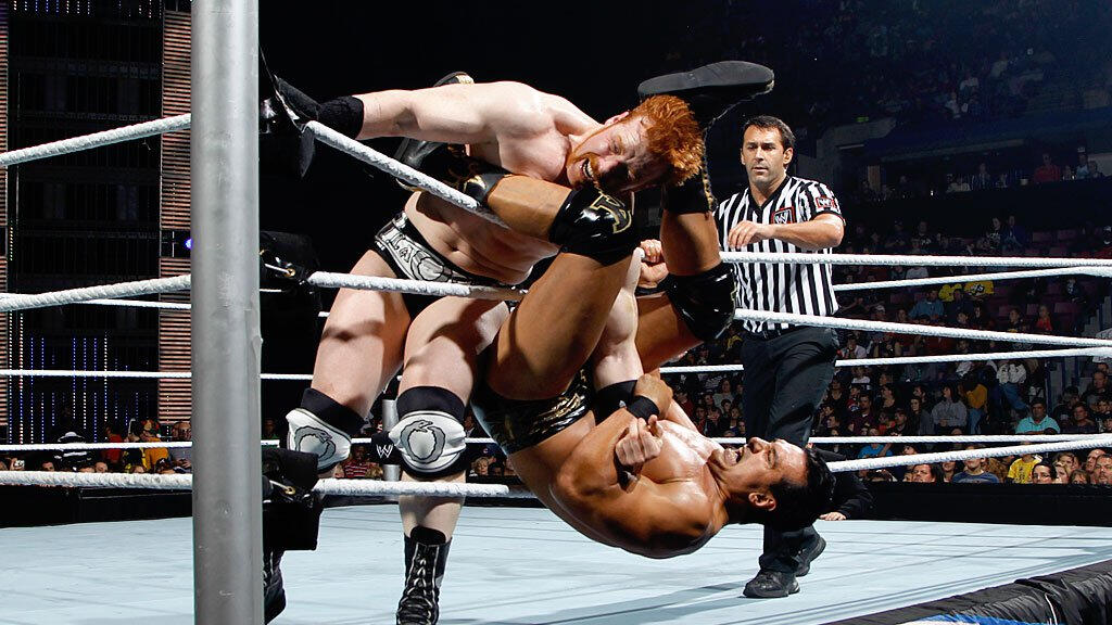 Sheamus vs. Alberto Del Rio: SmackDown, Dec. 7, 2012 | WWE