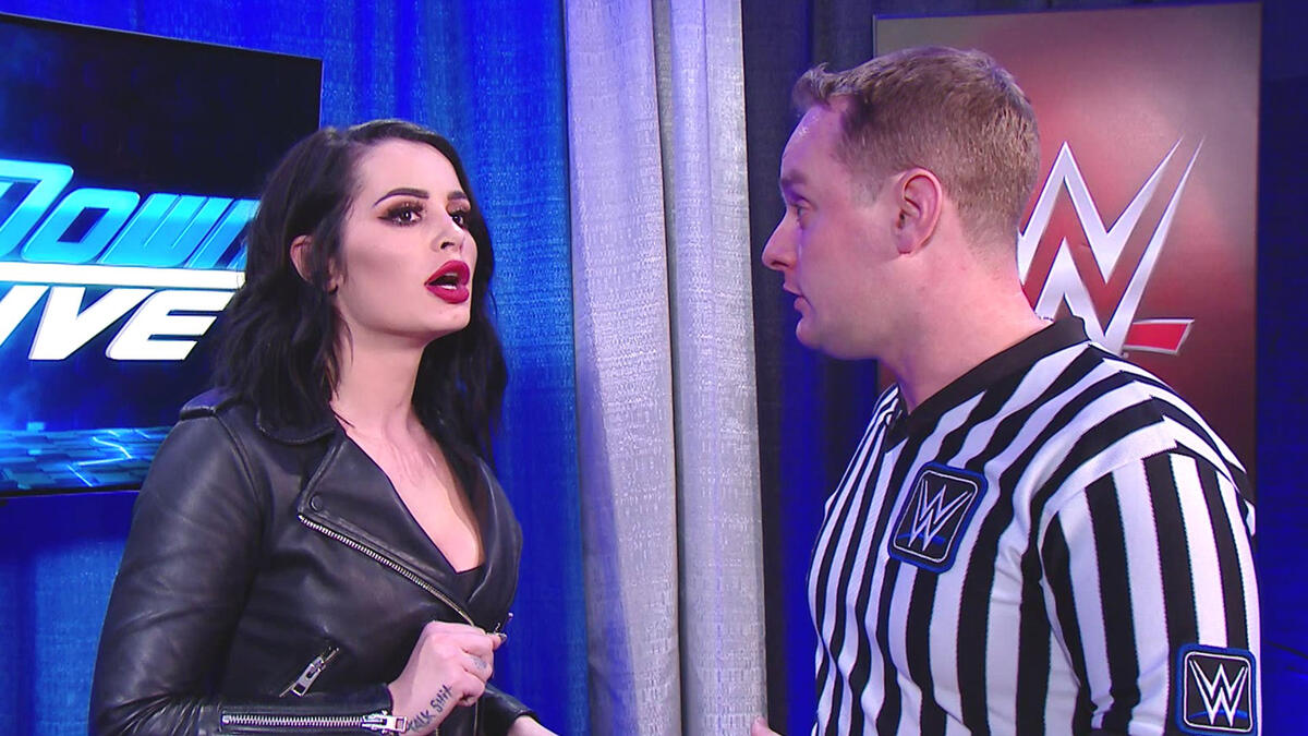 Paige demands answers from a referee: SmackDown LIVE, Dec. 11, 2018 | WWE