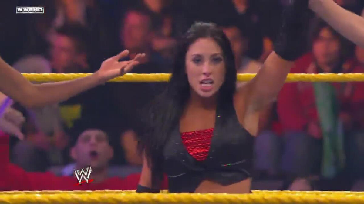 Wwe Nxt Kaitlyn Vs Maxine Wwe