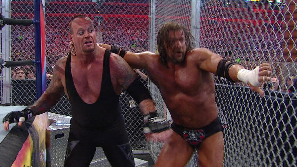 triple h vs undertaker wrestlemania 28