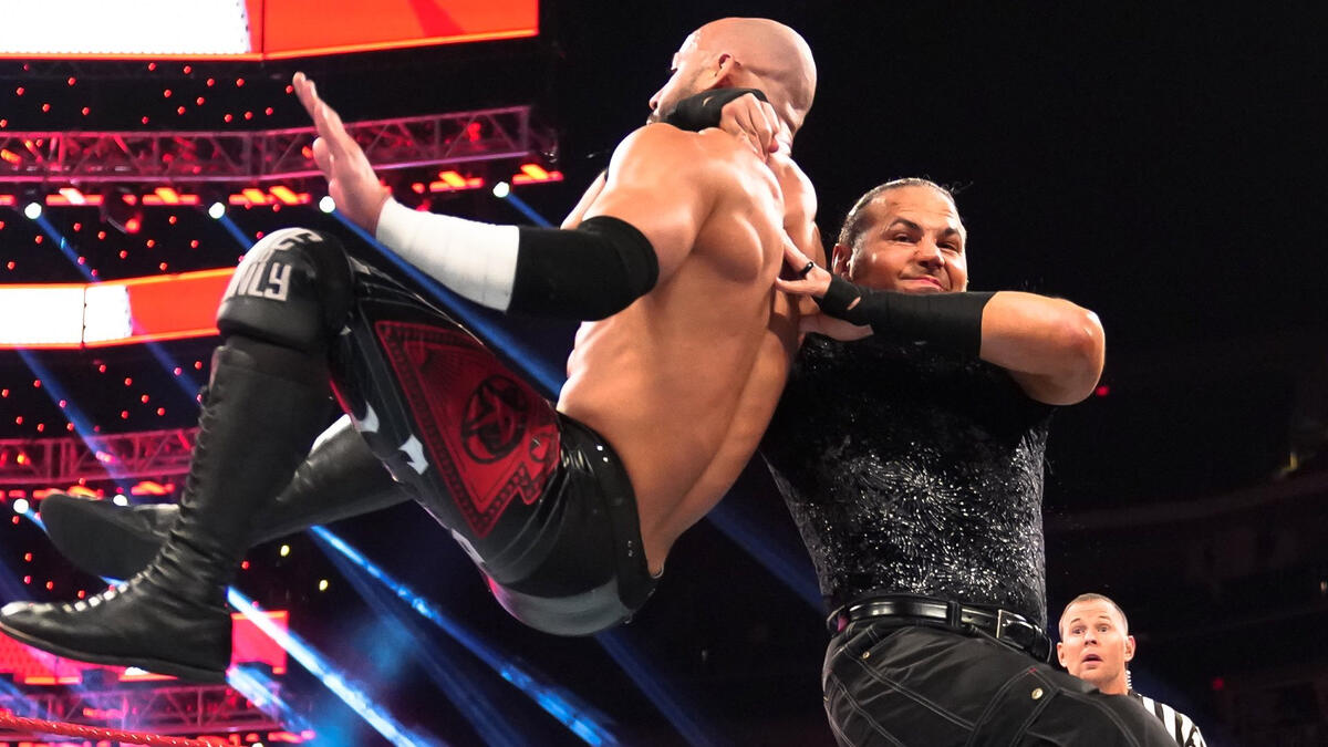 Ricochet Vs. Matt Hardy – Gauntlet Match: Raw, Dec. 16, 2019 