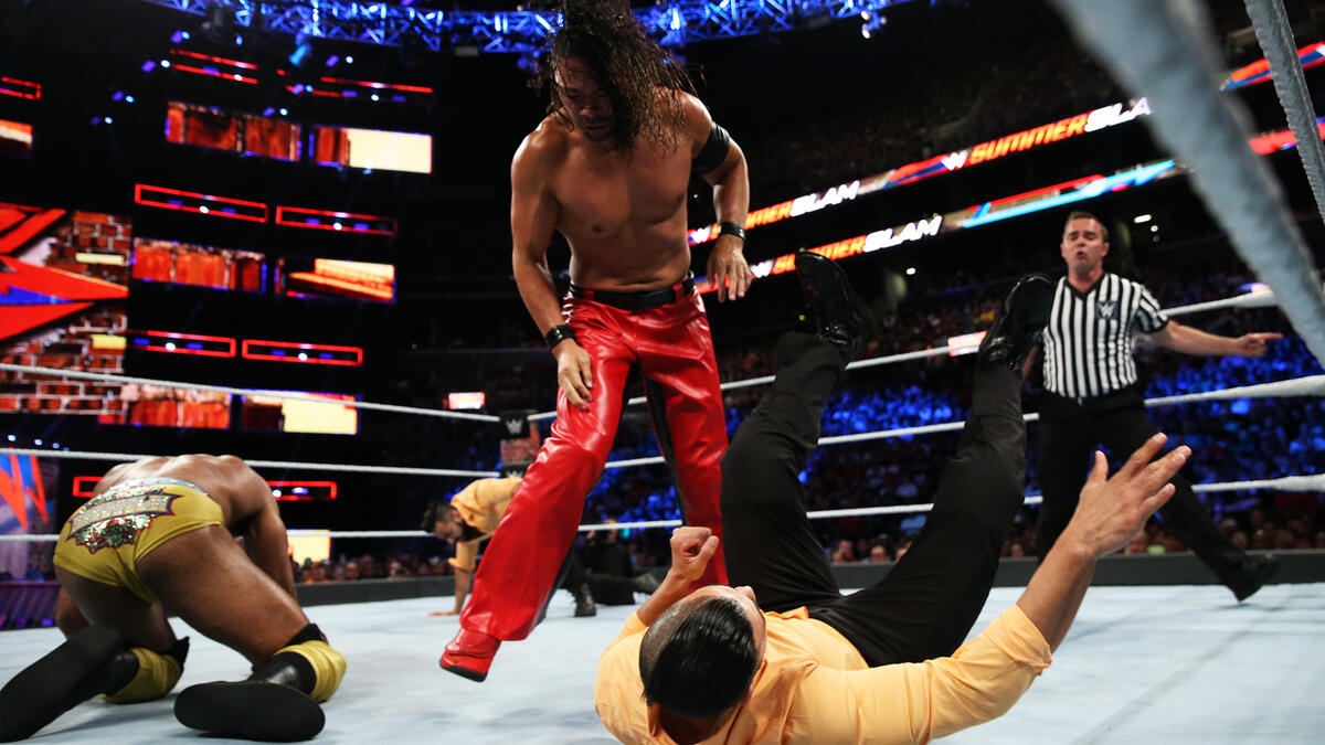 Shinsuke Nakamura's entrance wows the WWE Universe: SummerSlam