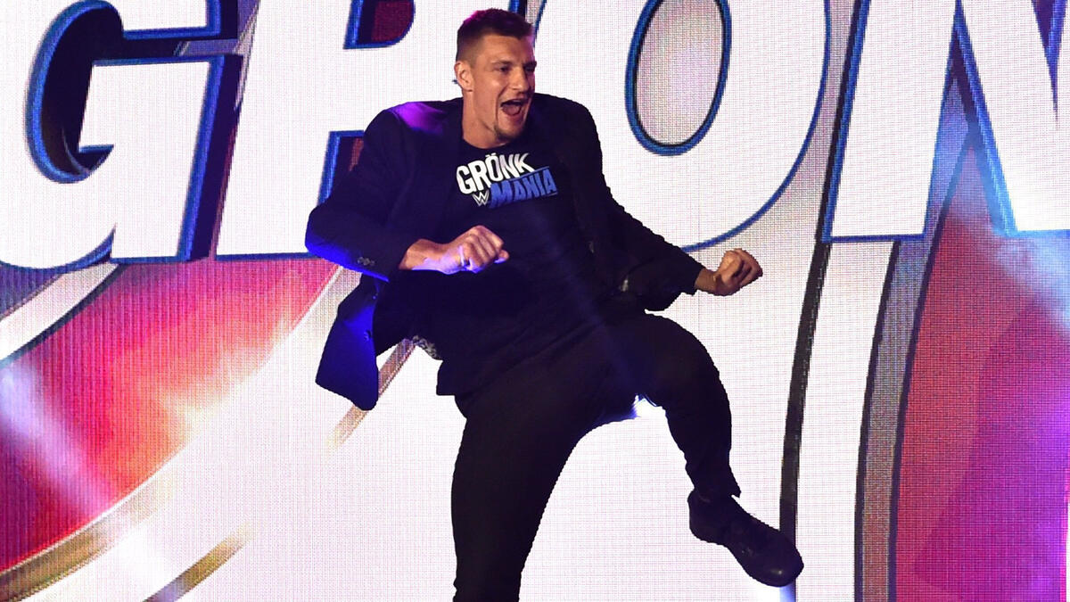 Watch Rob Gronkowski's Dancing Entrance To The WWE Ring