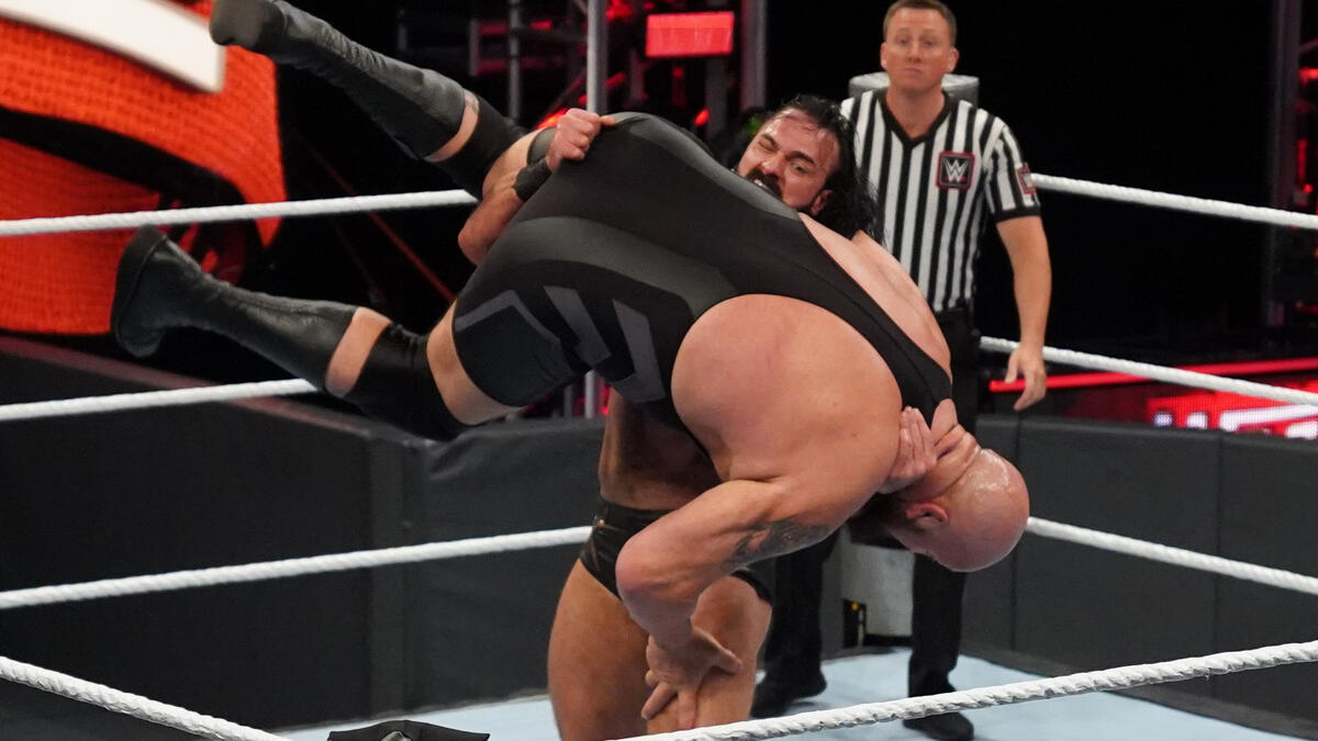 Drew McIntyre vs. Big Show – WWE Championship Match: Raw, April 6, 2020 ...