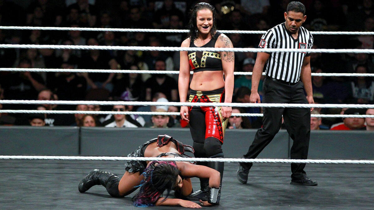 Shayna Baszler Unleashes A Ruthless Stomp On Ember Moon S Left Elbow