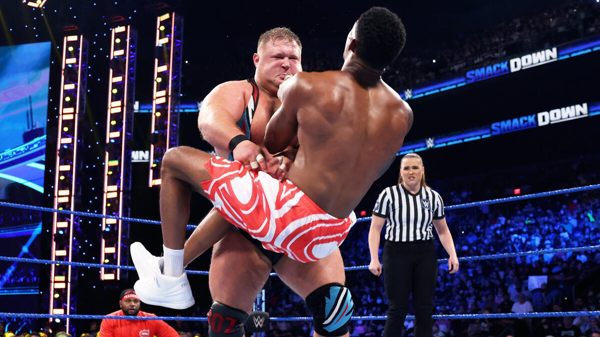 Montez Ford vs. Otis: SmackDown, Aug. 20, 2021 | WWE