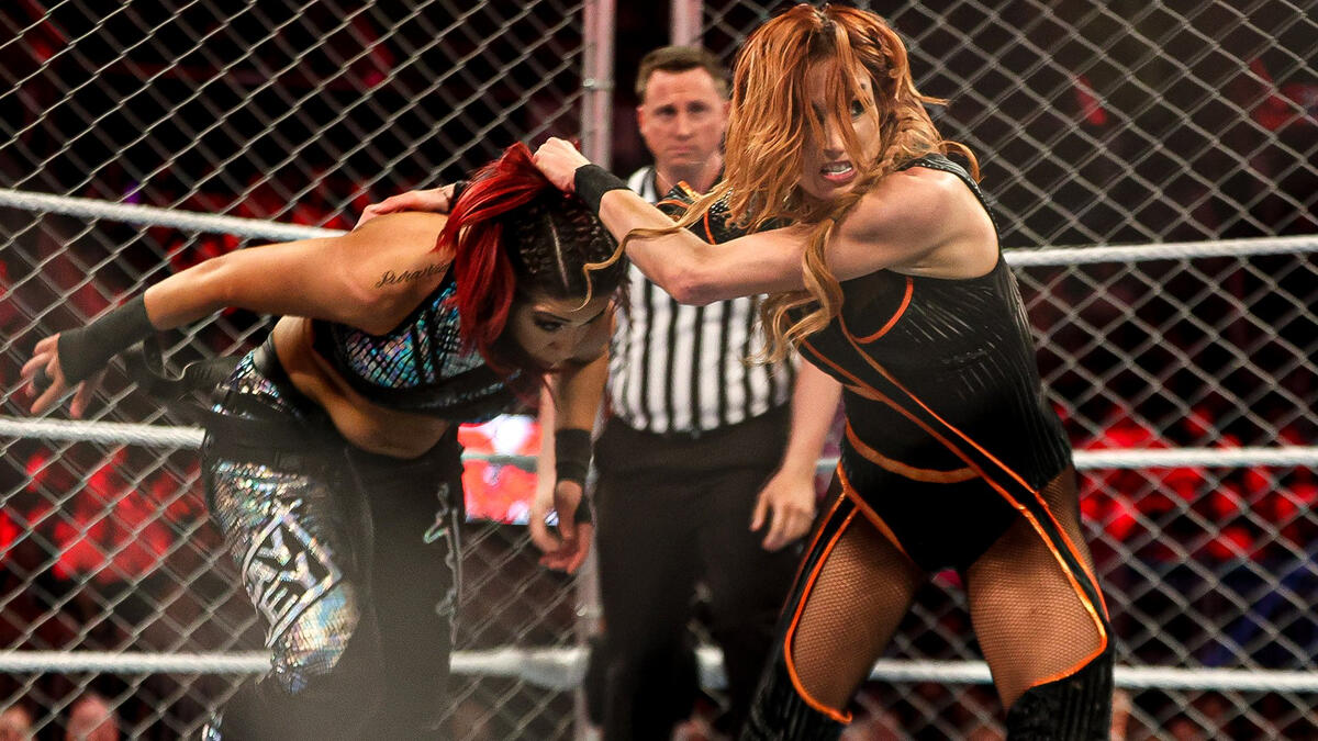 Becky Lynch vs. Bayley Steel Cage Match Raw, Feb. 6, 2023 WWE